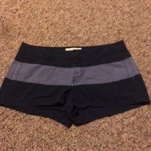 Old Navy Blue & Navy Stripe Shorts Women’s 4